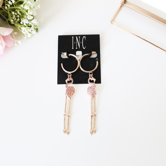 Flamingo Dangle Earrings - Picture 1 of 3